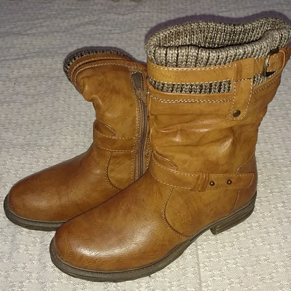 Carmel Fashion Boots
